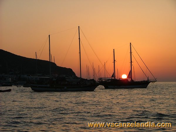 116   Sicilia   Isole Eolie   Stromboli   tramonto